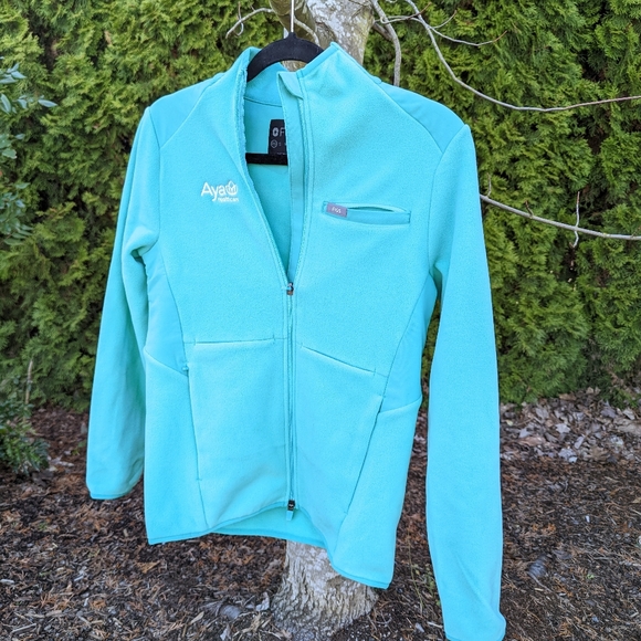 Figs Jackets & Blazers - Figs/Aya fleece pullover